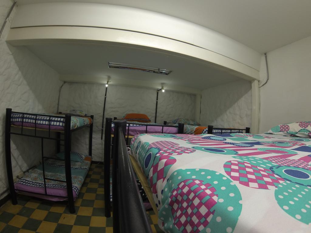 Mila Hostel Medellín Exteriör bild