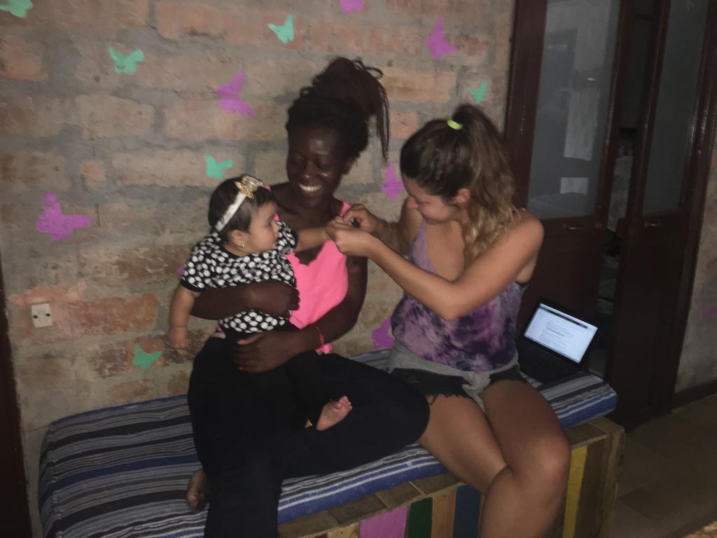 Mila Hostel Medellín Exteriör bild