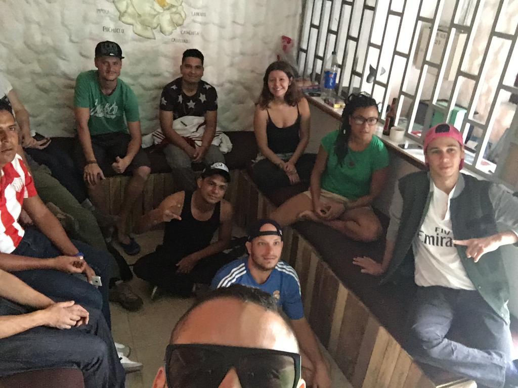 Mila Hostel Medellín Exteriör bild
