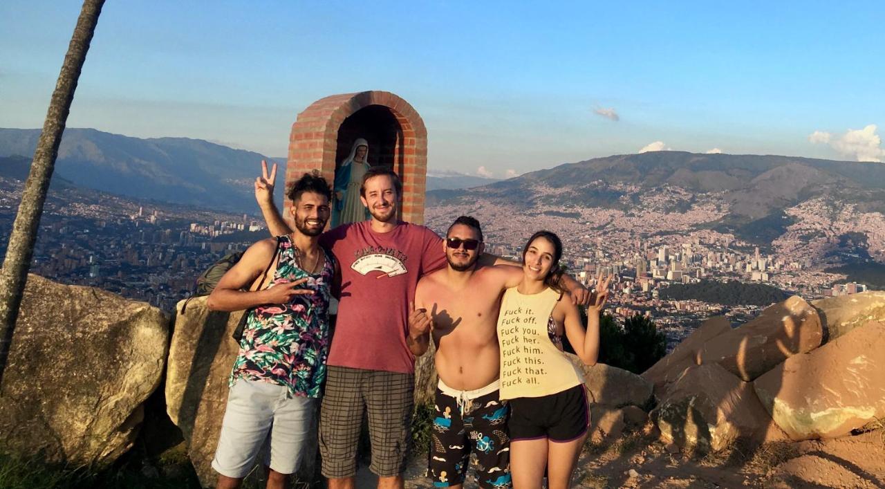 Mila Hostel Medellín Exteriör bild